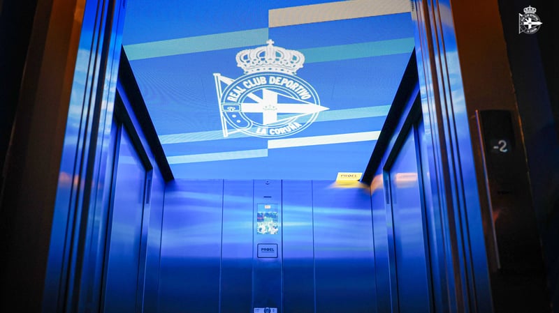 Proel Ascensores participa na inauguración do Dépor Museo & Tour coa instalación do ascensor do novo espazo branquiazul