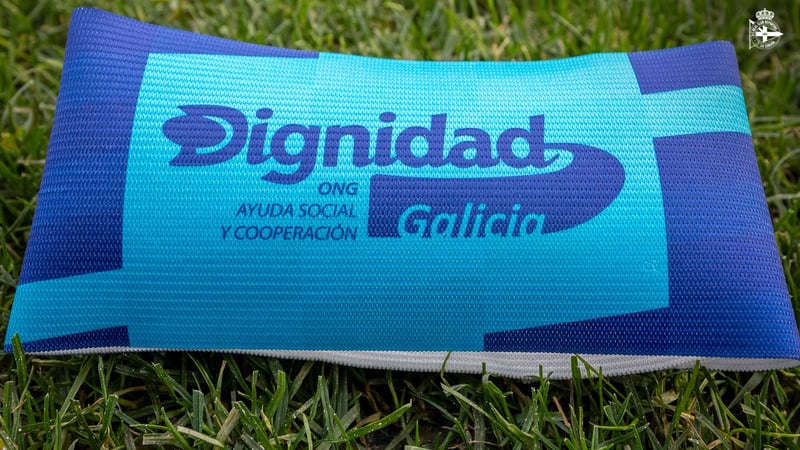 O segundo brazalete solidario, pola loita contra a exclusión social, foi protagonista ante a Cultural Leonesa