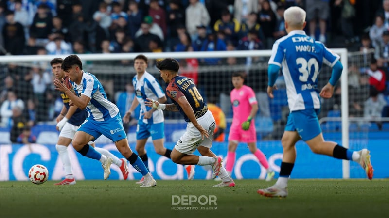 Empate nun partido "de moita tensión" entre Fabril e UCAM CF nunha eliminatoria que se decidirá en Murcia