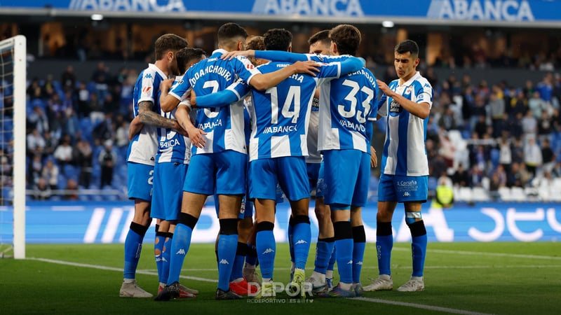 O Dépor sela a permanencia cunha goleada ao Albacete "nun partido de ida e volta produto do estilo de xogo dos dous equipos"