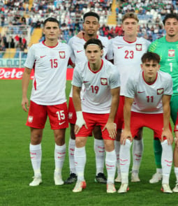 Bright Ede fue de nuevo titular con Polonia sub-21, este lunes 5 de octubre derrotada por Italia