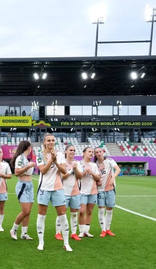 Marisa García y Ainoa Gómez participaron en la victoria frente a la República Popular China antes de los octavos de final ante Portugal