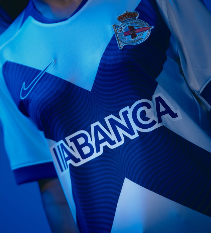2607_Camisetas2627_GALEGA_Carrusel-C_04.png