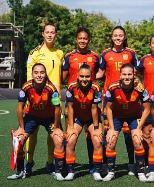 Antía Veiga derrota a Polonia, y se clasifica para las semifinales del Europeo y para el próximo Mundial de Marruecos