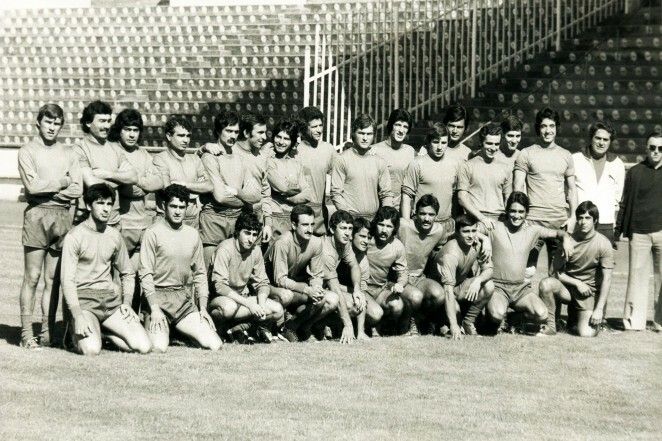 1976-77.jpg